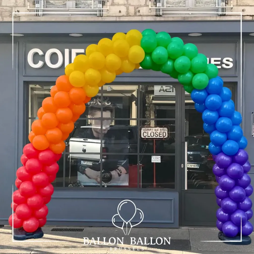 Arche de ballons Pride
